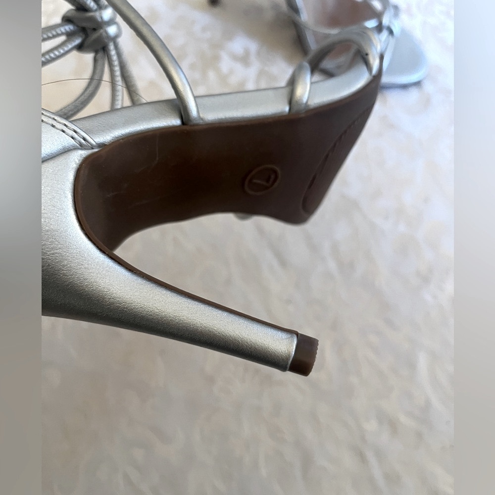 Silver summer shoes - Picture 4 of 5